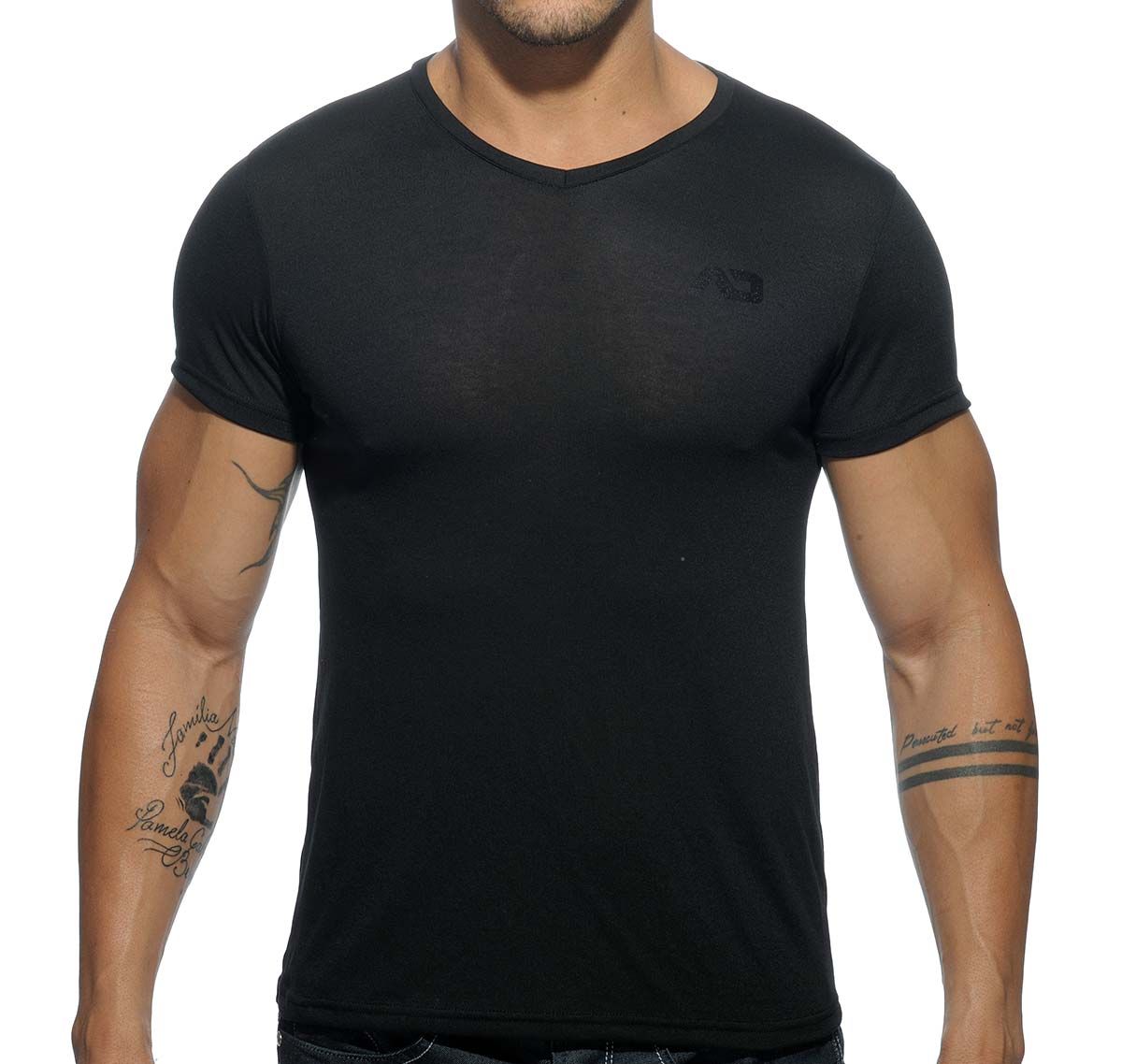 Addicted V-Neck T-Shirt BASIC V-NECK T-SHIRT AD423, black