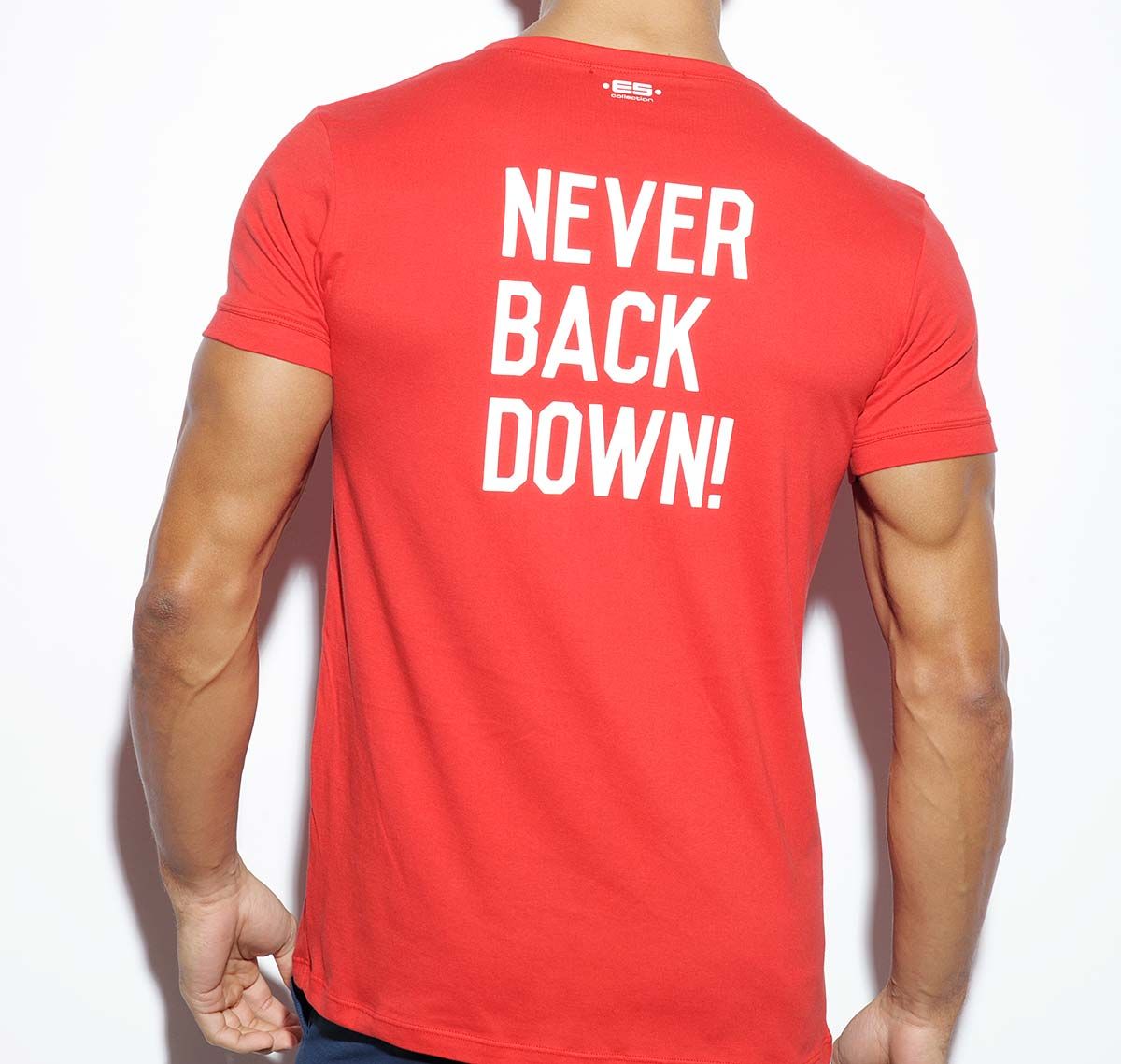 ES Collection NEVER BACK DOWN U-NECK T-SHIRT TS172, rot